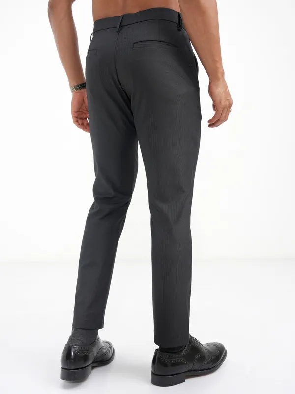 Highlander Men Navy Blue Slim Fit Solid Casual Trouser