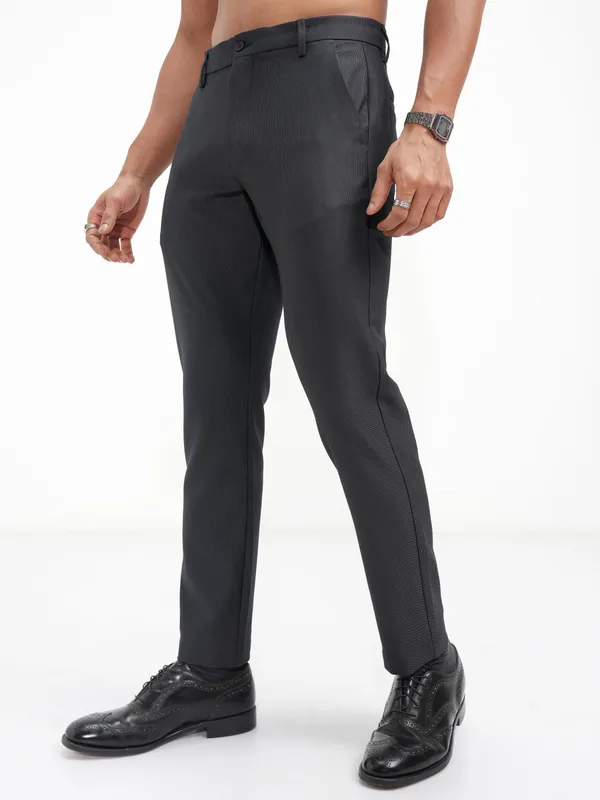 Highlander Men Navy Blue Slim Fit Solid Casual Trouser