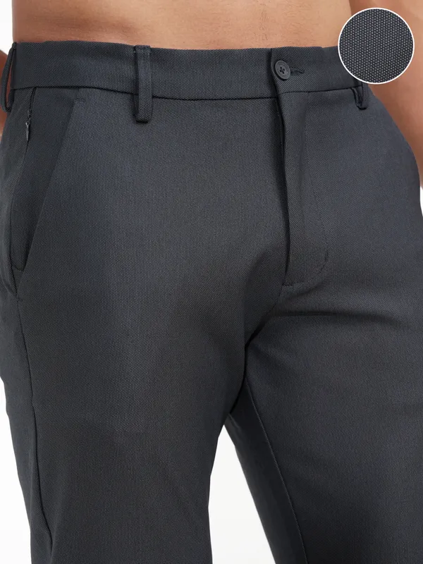 Highlander Men Navy Blue Slim Fit Solid Casual Trouser