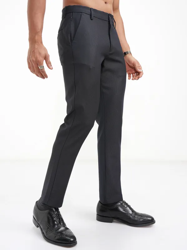 Highlander Men Navy Blue Slim Fit Solid Casual Trouser