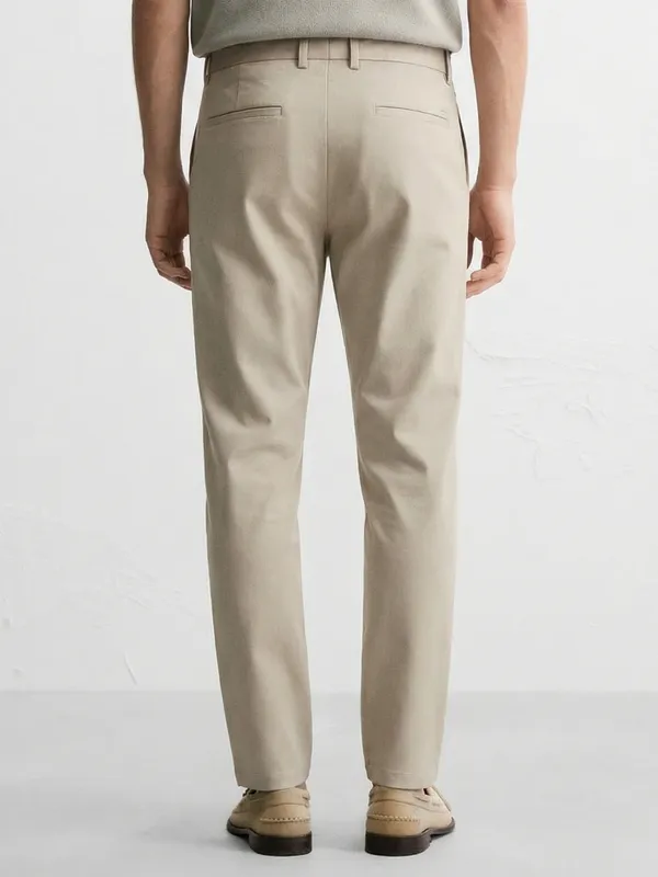 Highlander Men Beige Slim Fit Solid Casual Trouser