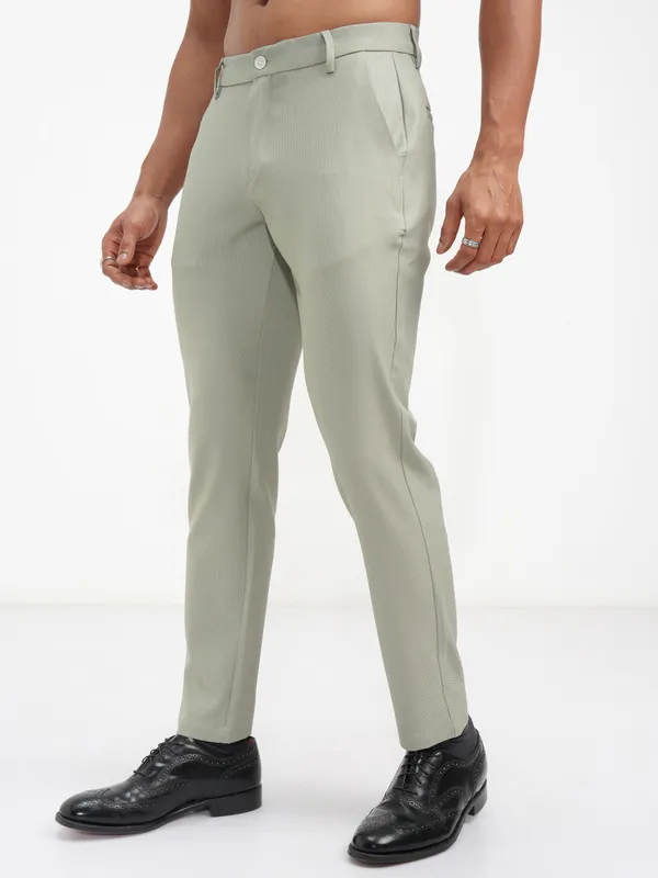 Highlander Men Green Slim Fit Solid Regular Trouser