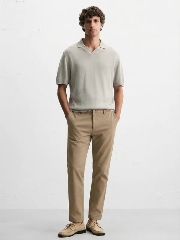 Highlander Men Brown Relaxed Fit Solid Regular Trousers