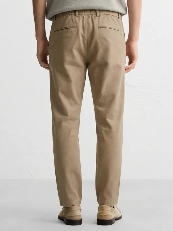 Highlander Men Brown Relaxed Fit Solid Regular Trousers