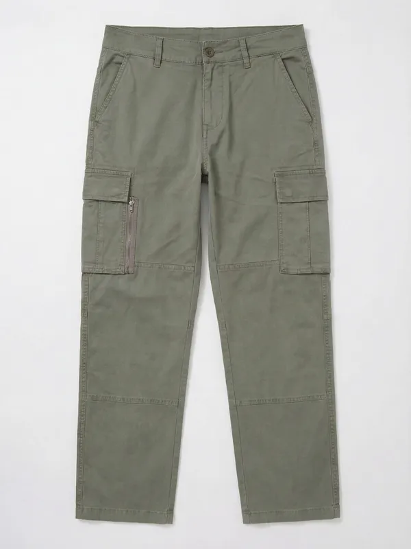 Highlander Men Blue Straight Fit Solid Cargos