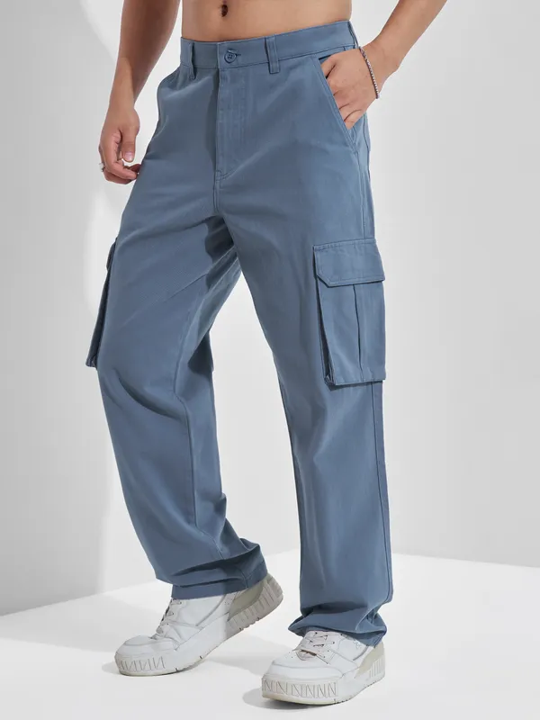 Highlander Men Blue Straight Fit Solid Cargos