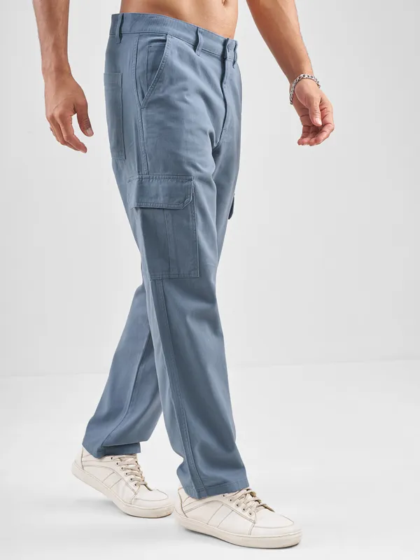Highlander Men Blue Straight Fit Solid Cargos