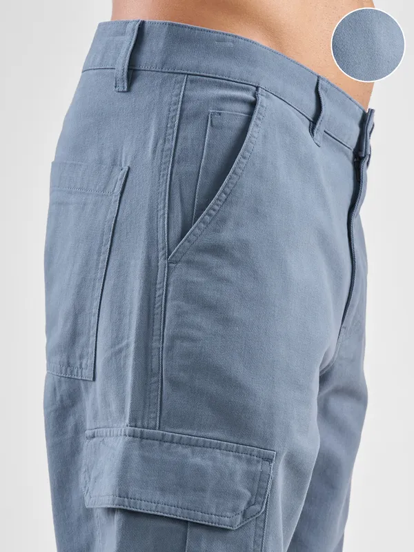 Highlander Men Blue Straight Fit Solid Cargos