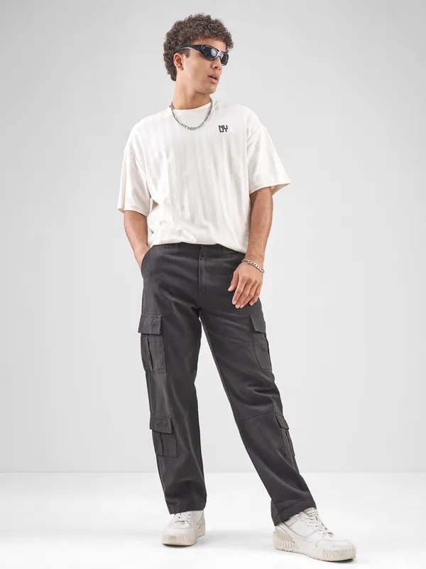 Highlander Men Charcoal Straight Fit Solid Cargos