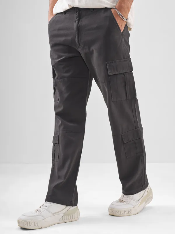 Highlander Men Charcoal Straight Fit Solid Cargos