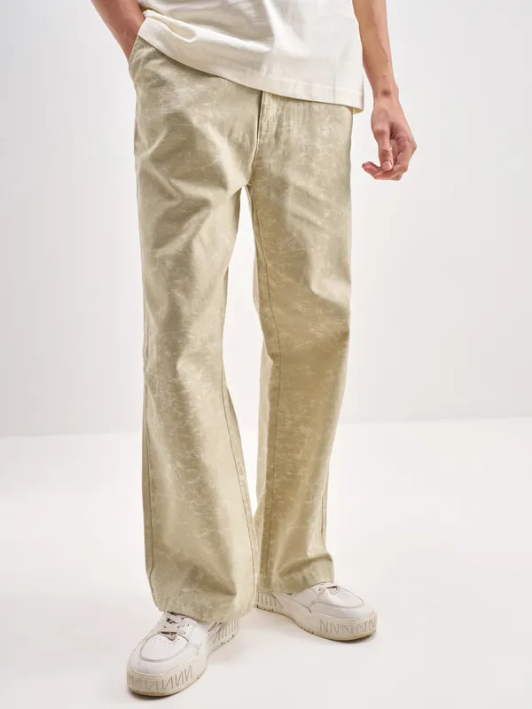 Highlander Men Beige Baggy Fit Printed Regular Trouser