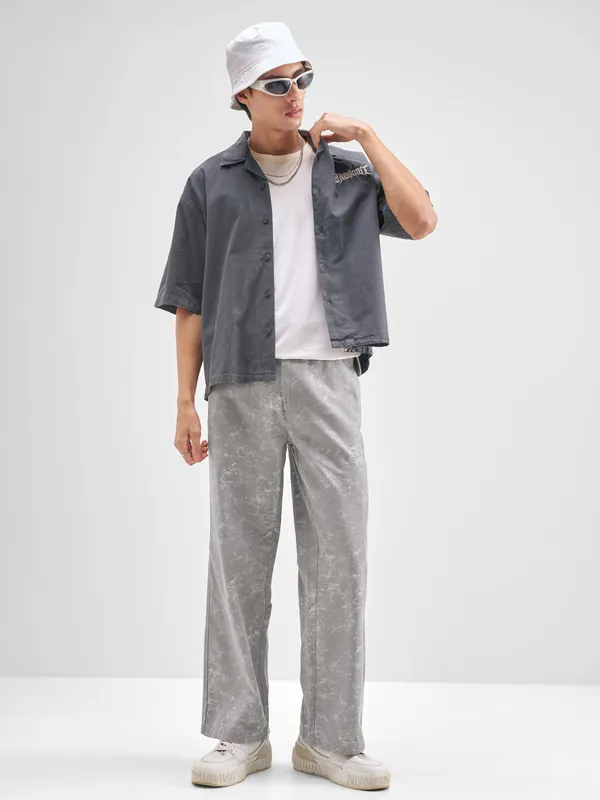Highlander Men Grey Baggy Fit Printed Regular Trouser