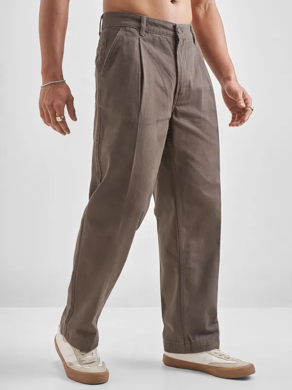 Highlander Men Brown Relaxed Fit Solid Regular Trouser