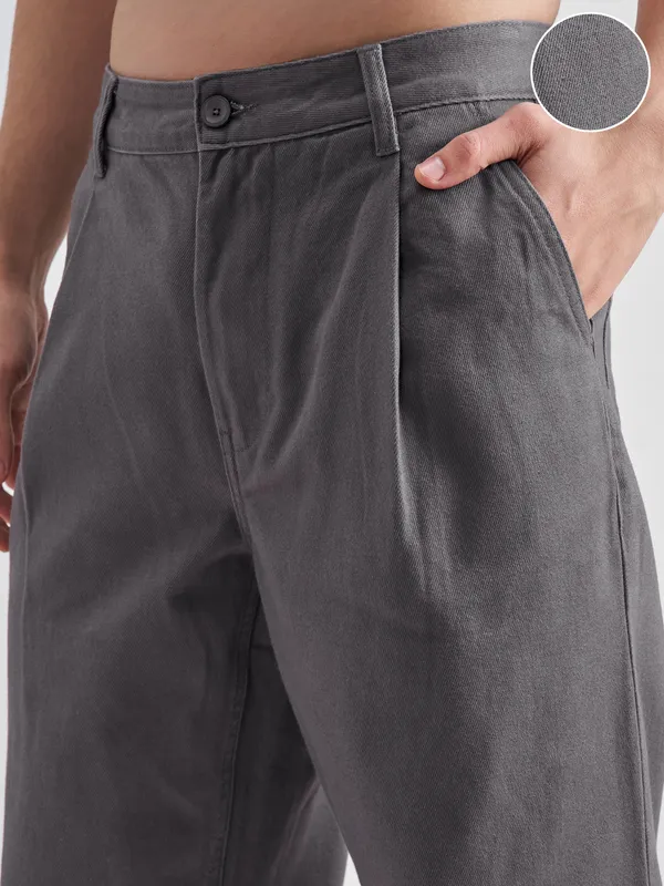 Highlander Men Grey Relaxed Fit Solid Regular Trouser