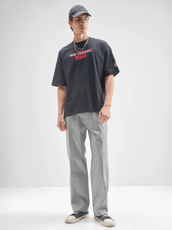 Highlander Men Grey Relaxed Fit Solid Regular Trouser