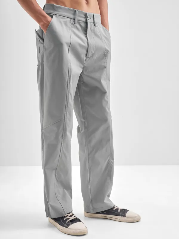Highlander Men Grey Relaxed Fit Solid Regular Trouser