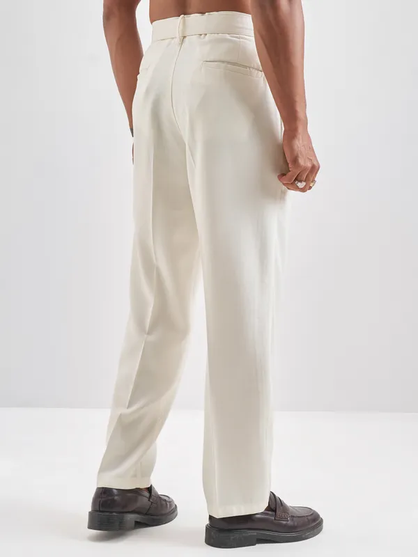 Highlander Men Off White Solid Formal Trouser