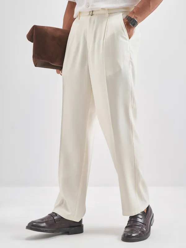 Highlander Men Off White Solid Formal Trouser
