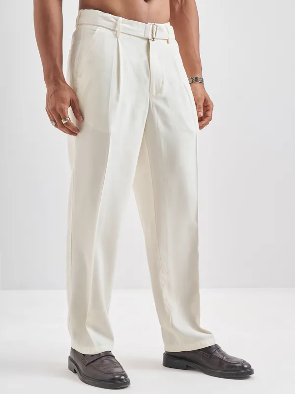 Highlander Men Off White Solid Formal Trouser