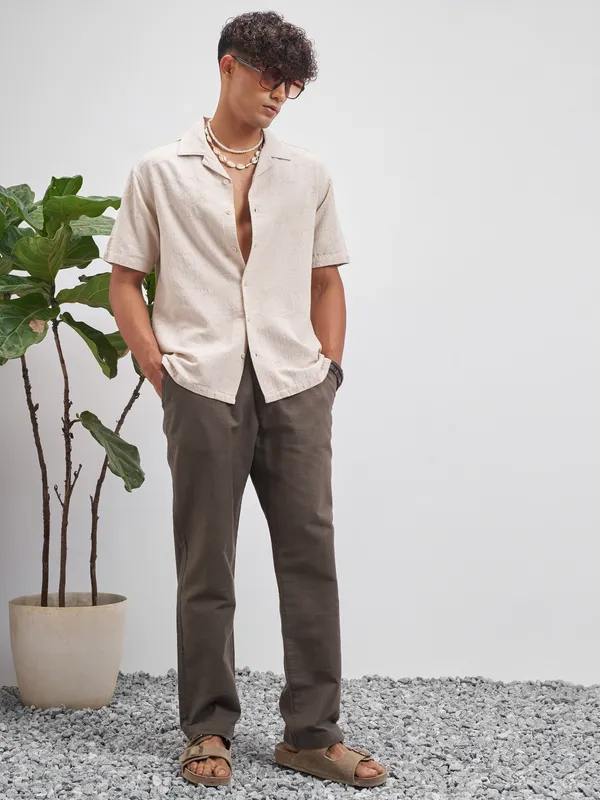 Highlander Men Brown Relaxed Fit Solid Regular Trouser