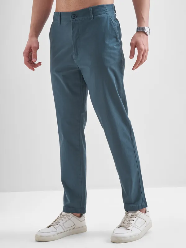 Highlander Men Blue Relaxed Fit Solid Regular Trouser