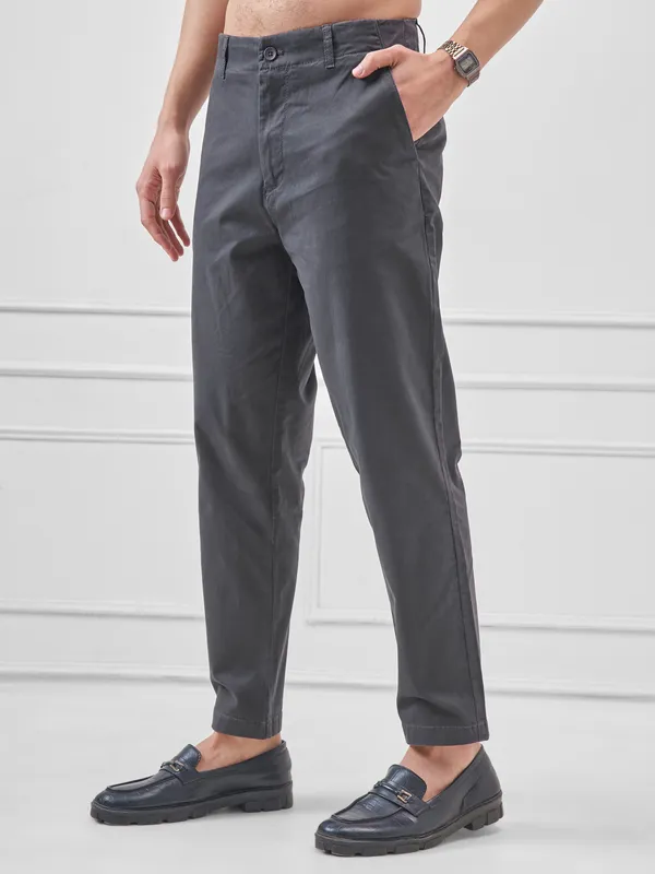 Highlander Men Black Relaxed Fit Solid Regular Trouser