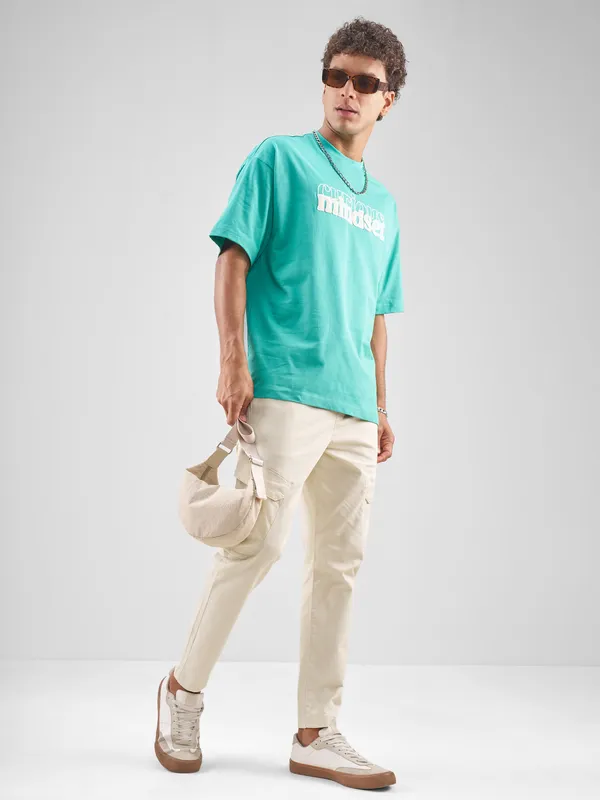 Highlander Men Cream Slim Fit Solid Cargos