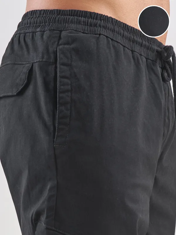 Highlander Men Black Slim Fit Solid Regular Trouser