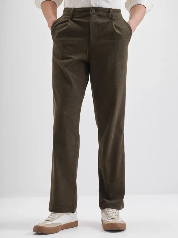 Highlander Men Brown Loose Fit Solid Regular Trouser