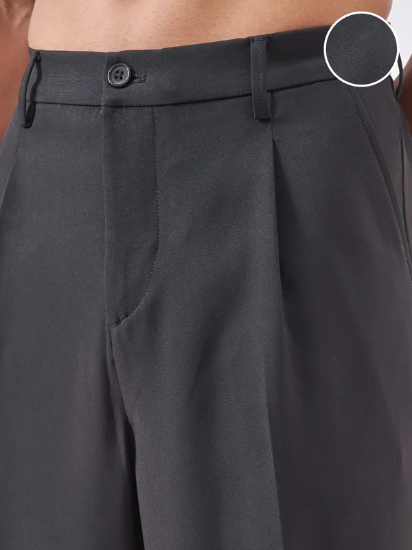 Highlander Men Black Wide Leg Solid Regular Trouser