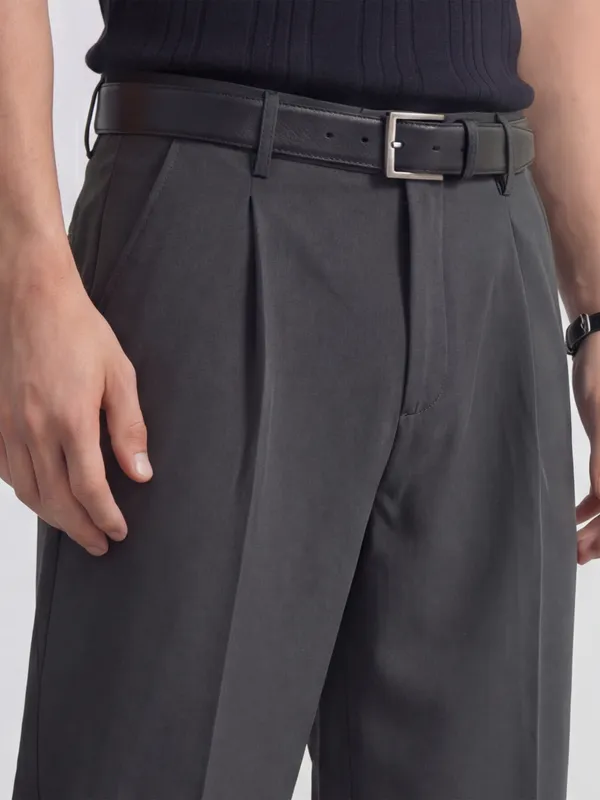 Highlander Men Grey Wide Leg Solid Regular Trouser