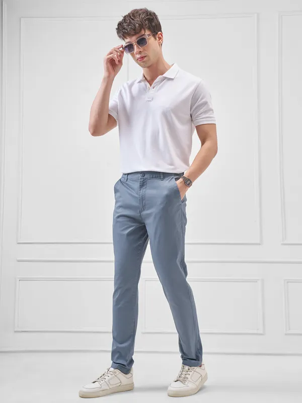 Highlander Men Blue Slim Fit Solid Regular Trouser