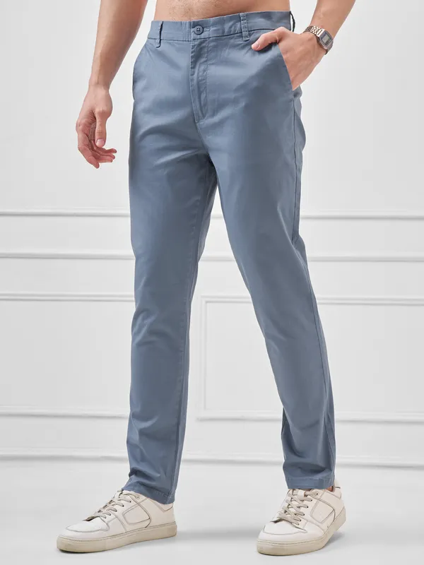 Highlander Men Blue Slim Fit Solid Regular Trouser