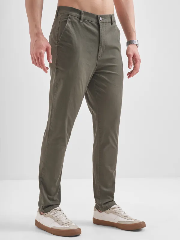 Highlander Men Grey Slim Fit Solid Regular Trouser