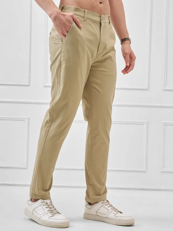 Highlander Men Brown Slim Fit Solid Regular Trouser