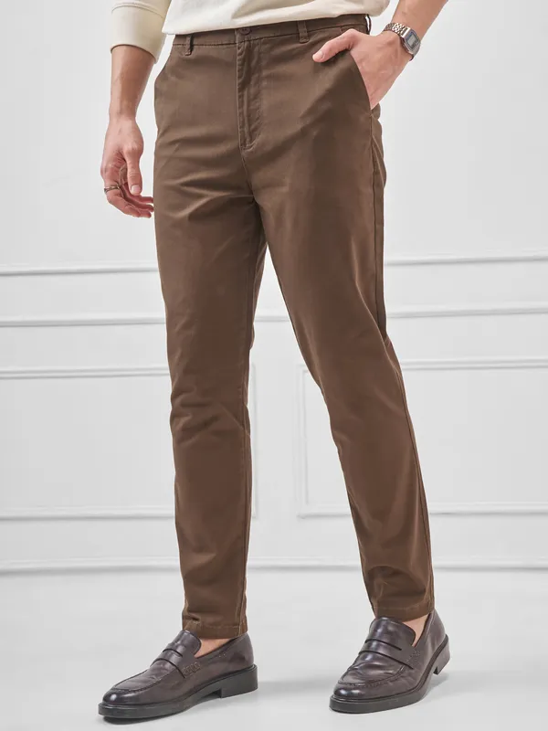 Highlander Men Brown Slim Fit Solid Regular Trouser