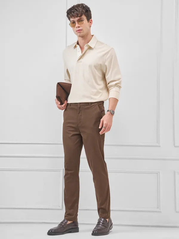 Highlander Men Brown Slim Fit Solid Regular Trouser
