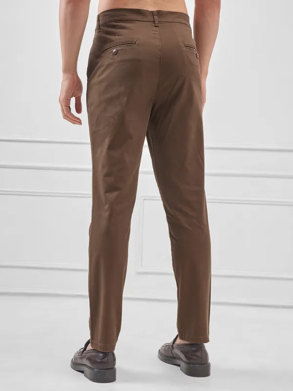 Highlander Men Brown Slim Fit Solid Regular Trouser