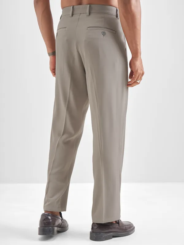 Highlander Men Tan Solid Regular Trouser