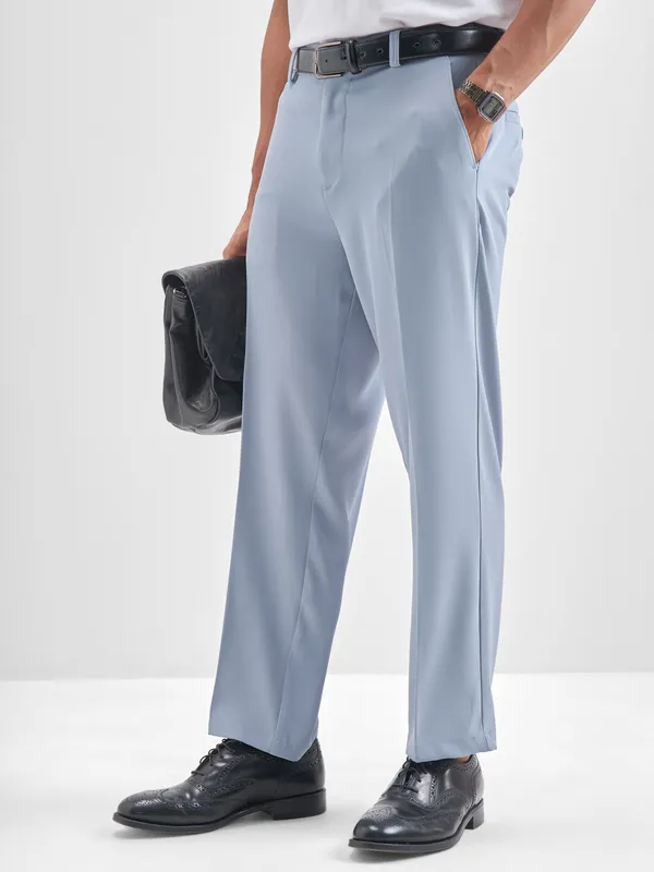 Highlander Men Blue Solid Regular Trouser