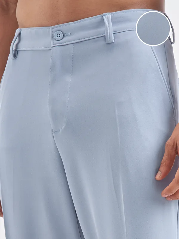 Highlander Men Blue Solid Regular Trouser