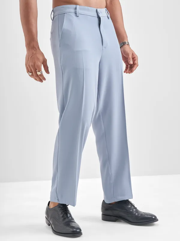 Highlander Men Blue Solid Regular Trouser