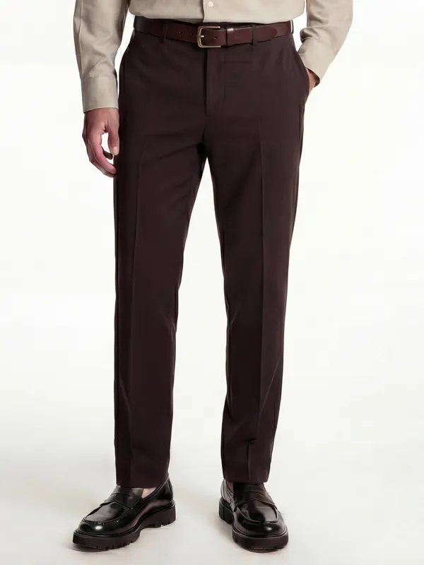 Highlander Men Brown Straight Fit Solid Regular Trouser