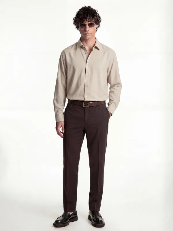 Highlander Men Brown Straight Fit Solid Regular Trouser