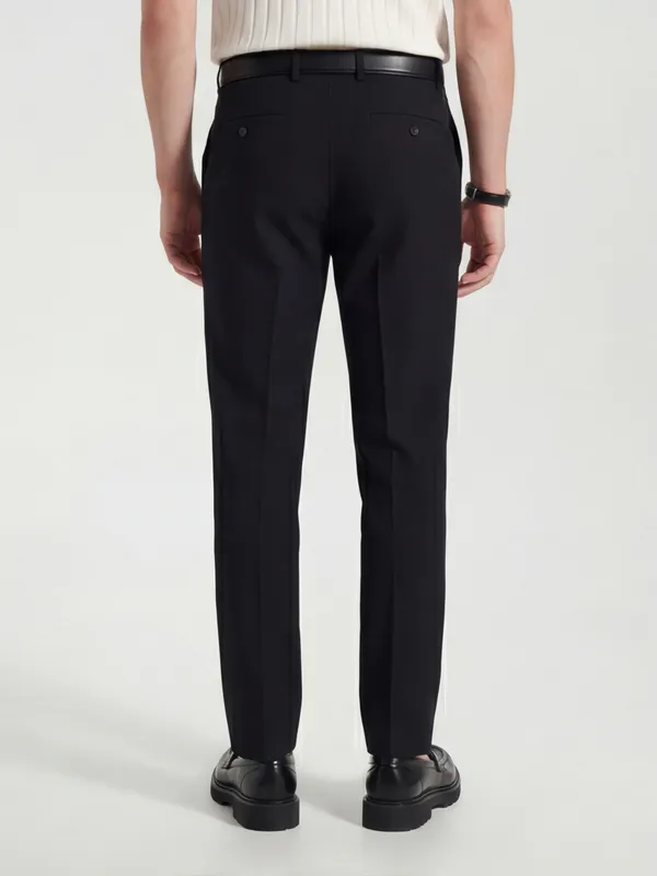 Highlander Men Black Slim Fit Solid Formal Trouser