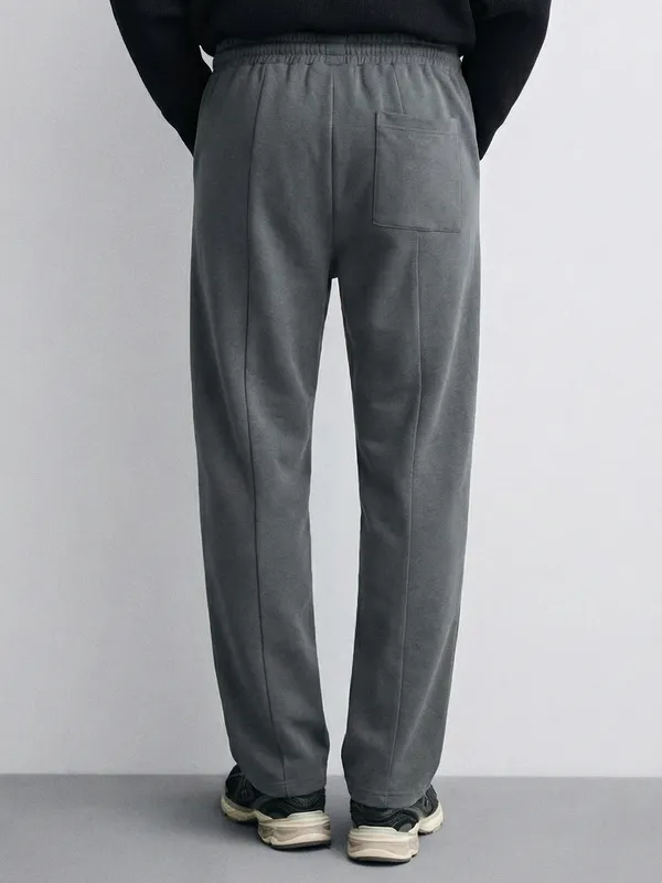 Highlander Men Grey Relaxed Fit Solid Regular Trouser