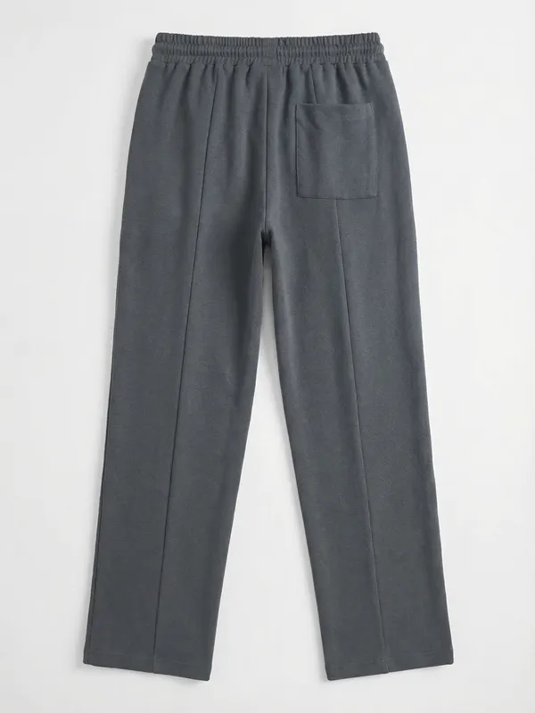 Highlander Men Grey Relaxed Fit Solid Regular Trouser