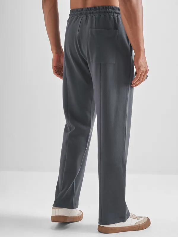 Highlander Men Grey Relaxed Fit Solid Regular Trouser
