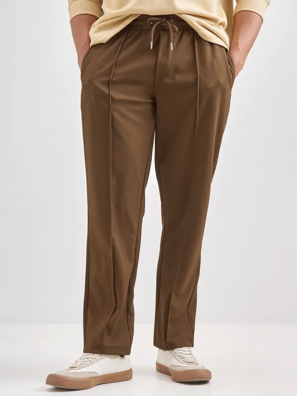 Highlander Men Brown Relaxed Fit Solid Regular Trouser