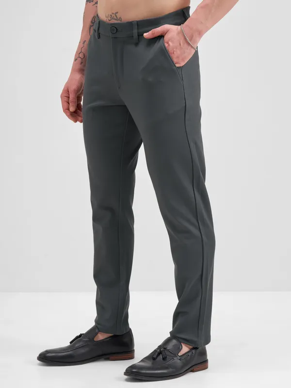 Highlander Men Charcoal Slim Fit Solid Formal Trouser